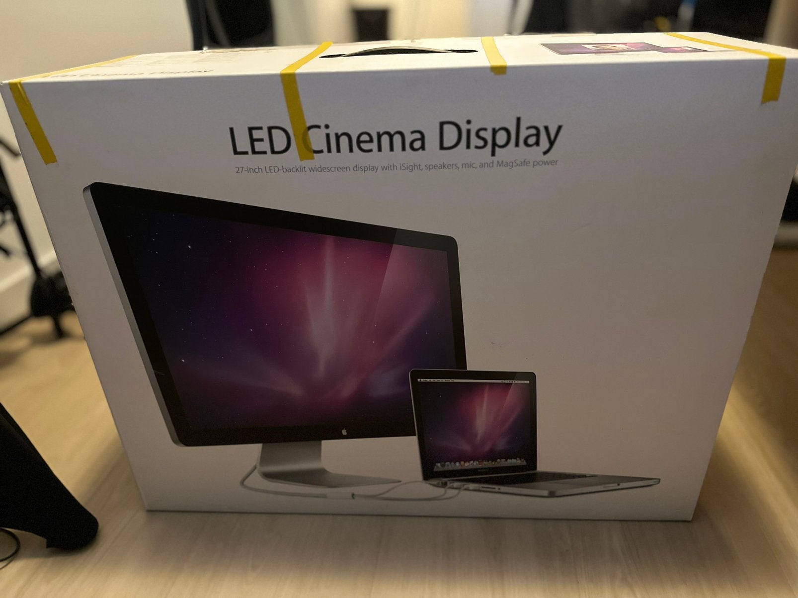 Apple LED Cinema Display 27-inch 2560  1440, Computers en Software, Monitoren, 60 Hz of minder, USB-C, IPS, Quad HD (2K), Ophalen