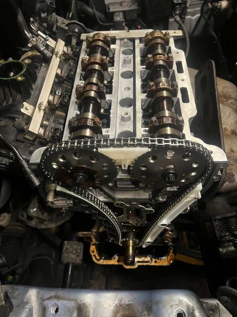 Opel corsa koppakking distribitieketting, Ophalen
