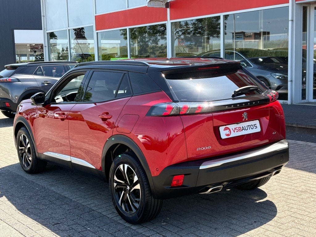 Peugeot 2008 1.2 PURETECH 130PK AUT. GT NAVI CAMERA CARPLAY, Automaat, Gebruikt, Huisgarantie, 1199 cc