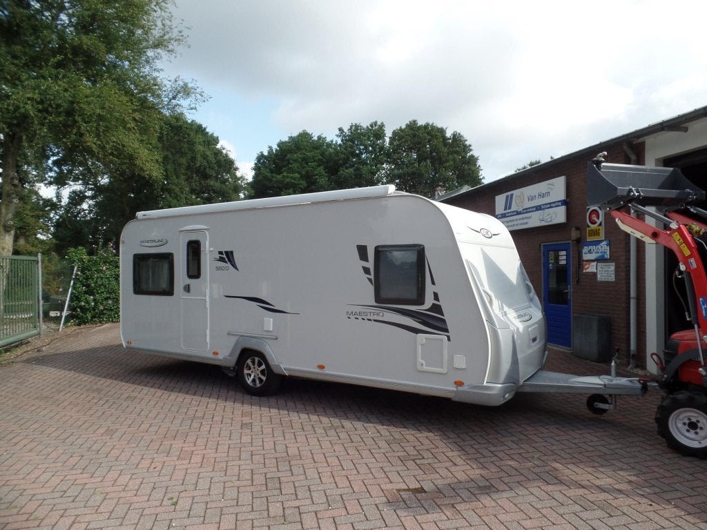 LMC 550 D Maestro Lengte bed / Rond zit / Mover.. en meer, Rondzit, Overige typen, Schokbreker, Bedrijf