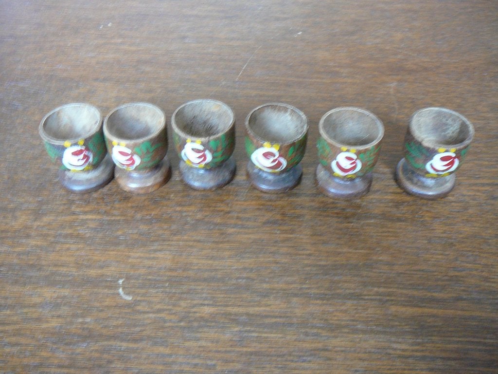 6 houten beschilderde eierdopjes, Ophalen of Verzenden, Overige materialen, Overige stijlen, Overige typen