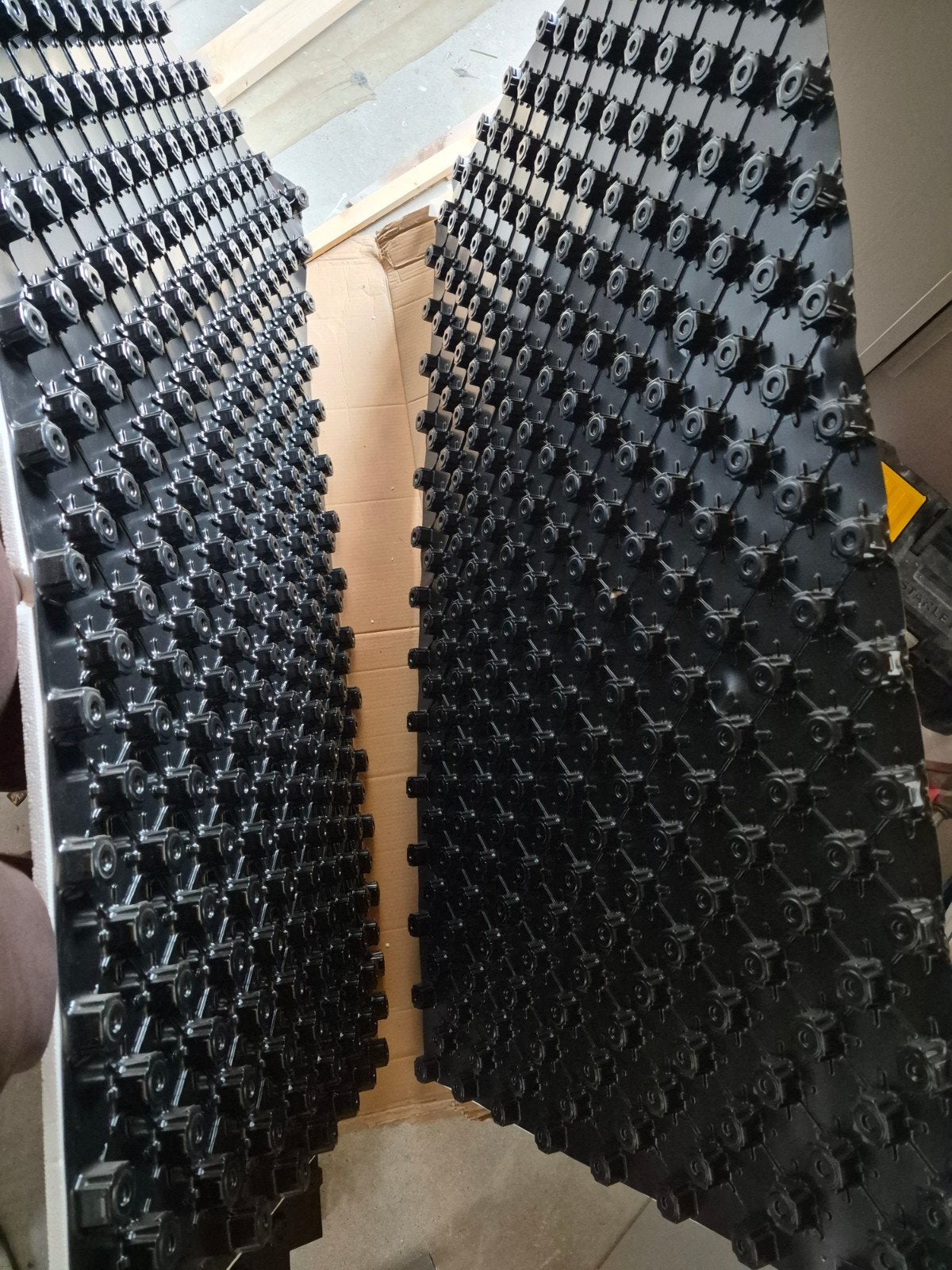 Noppenplaat 30mm met 10mm isolatie voor vloerverwarming, Minder dan 4 cm, Nieuw, Ophalen of Verzenden, Minder dan 5 m²