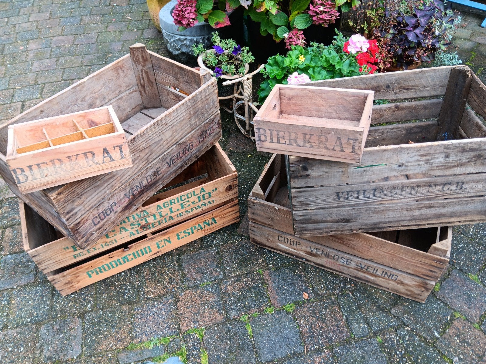Vintage houten kratten - decoratief en functioneel, Ophalen