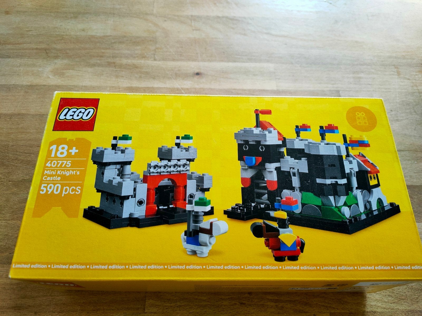 LEGO 40775 Mini Knight's Castle - Limited Edition, Lego, Nieuw, Ophalen of Verzenden, Castle