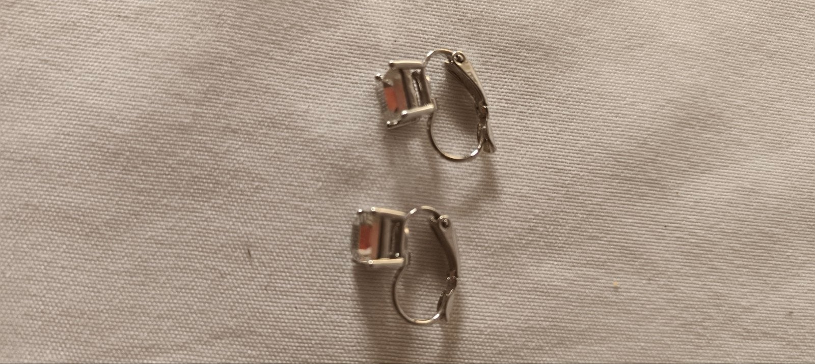 Elegante zilverkleurige oorbellen met kristal, Met kristal, Overige materialen, Hangers, Ophalen of Verzenden