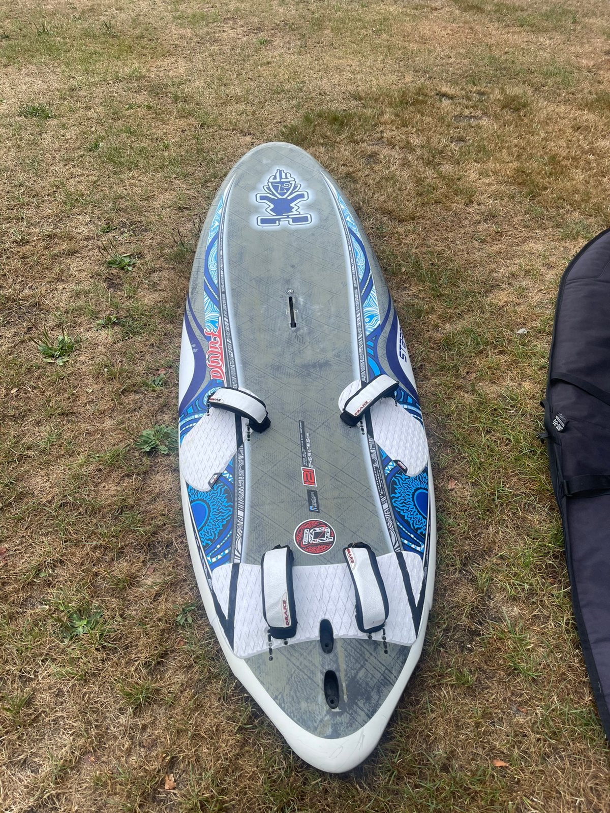 Starboard Futura 121 Carbon,2 vinnen + SurfBent, nette staat, Ophalen, Zo goed als nieuw, Plank