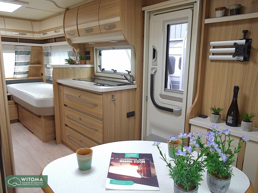 Fendt Bianco Activ 465 SGE ENKELE BEDDEN MOVER, Caravans en Kamperen, Caravans, Bedrijf, Fendt, Overige typen, 1250 - 1500 kg