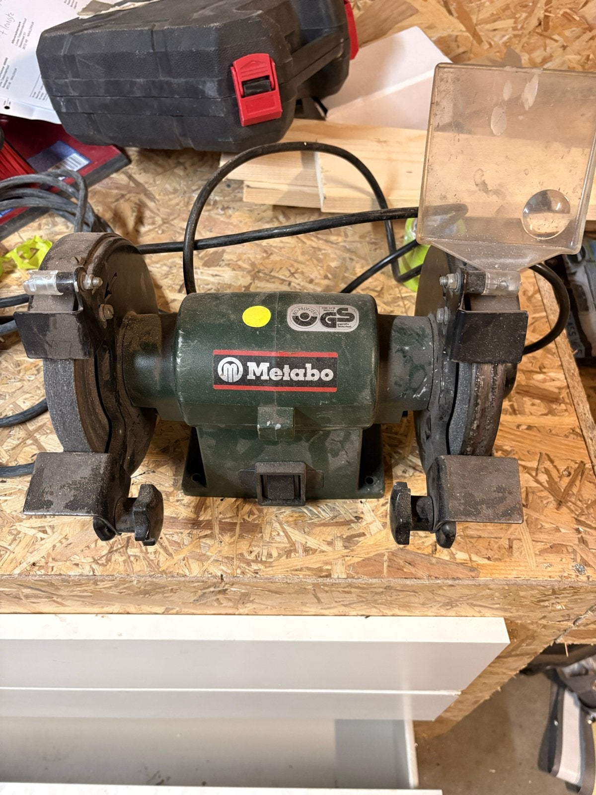Metabo Werkbankslijpmachine - Robuust en Betrouwbaar, Ophalen of Verzenden, Gebruikt, Minder dan 700 watt, Werkbankslijpmachine