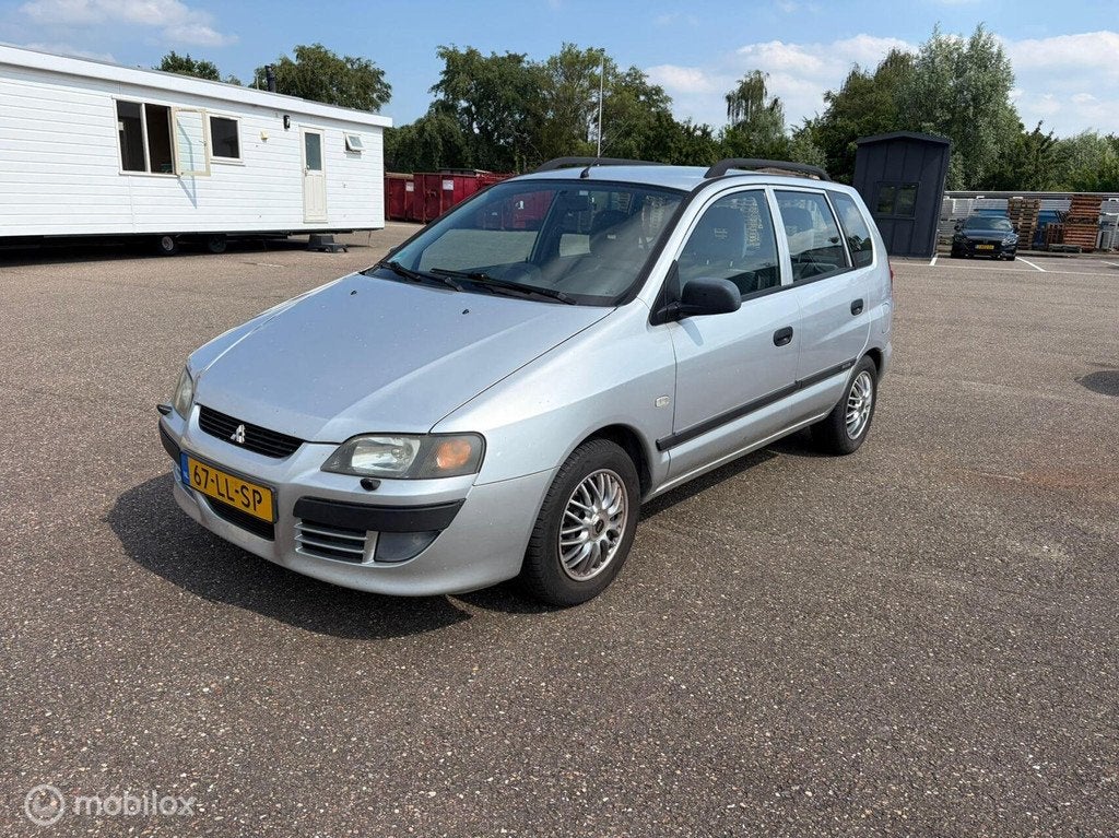 Mitsubishi Space Star 1.6 Avance nieuwe apk, Auto's, Gebruikt, 4 cilinders, Handgeschakeld, Zilver of Grijs