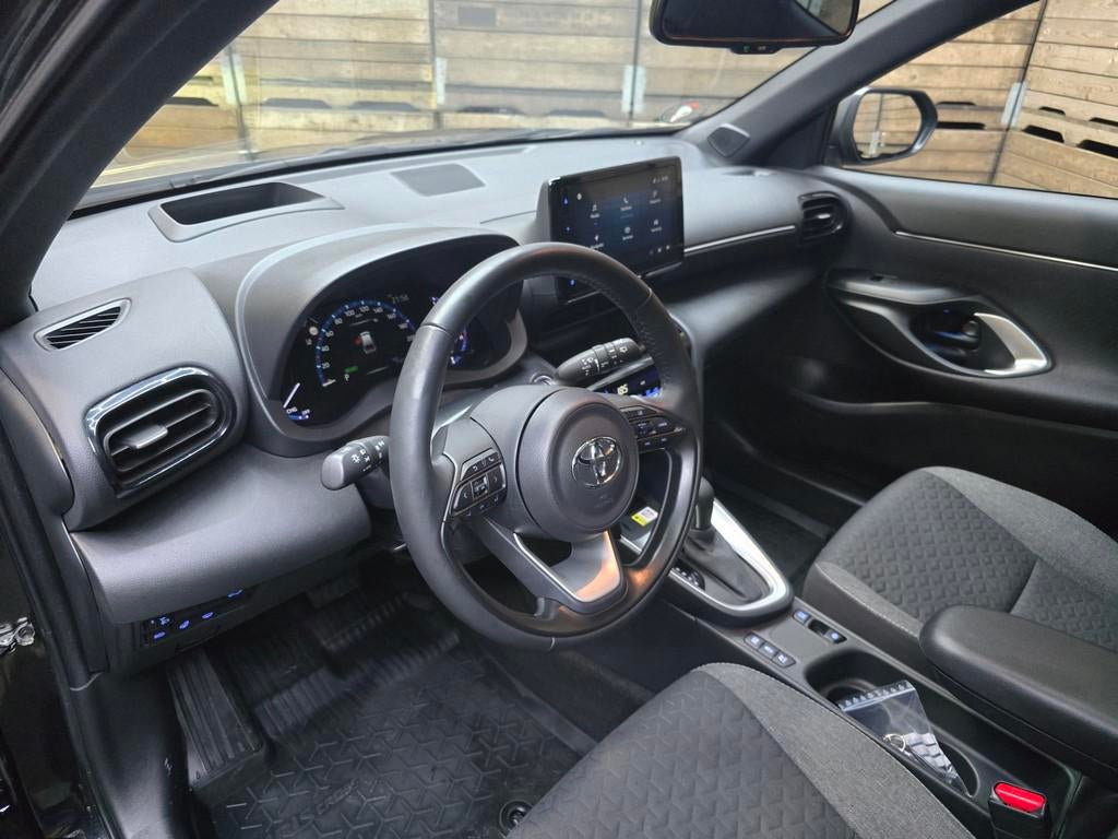 Toyota Yaris Cross 1.5 Hybrid Dynamic plus Pano Clima El. Kl, Stof, Gebruikt, Adaptive Cruise Control, Zwart