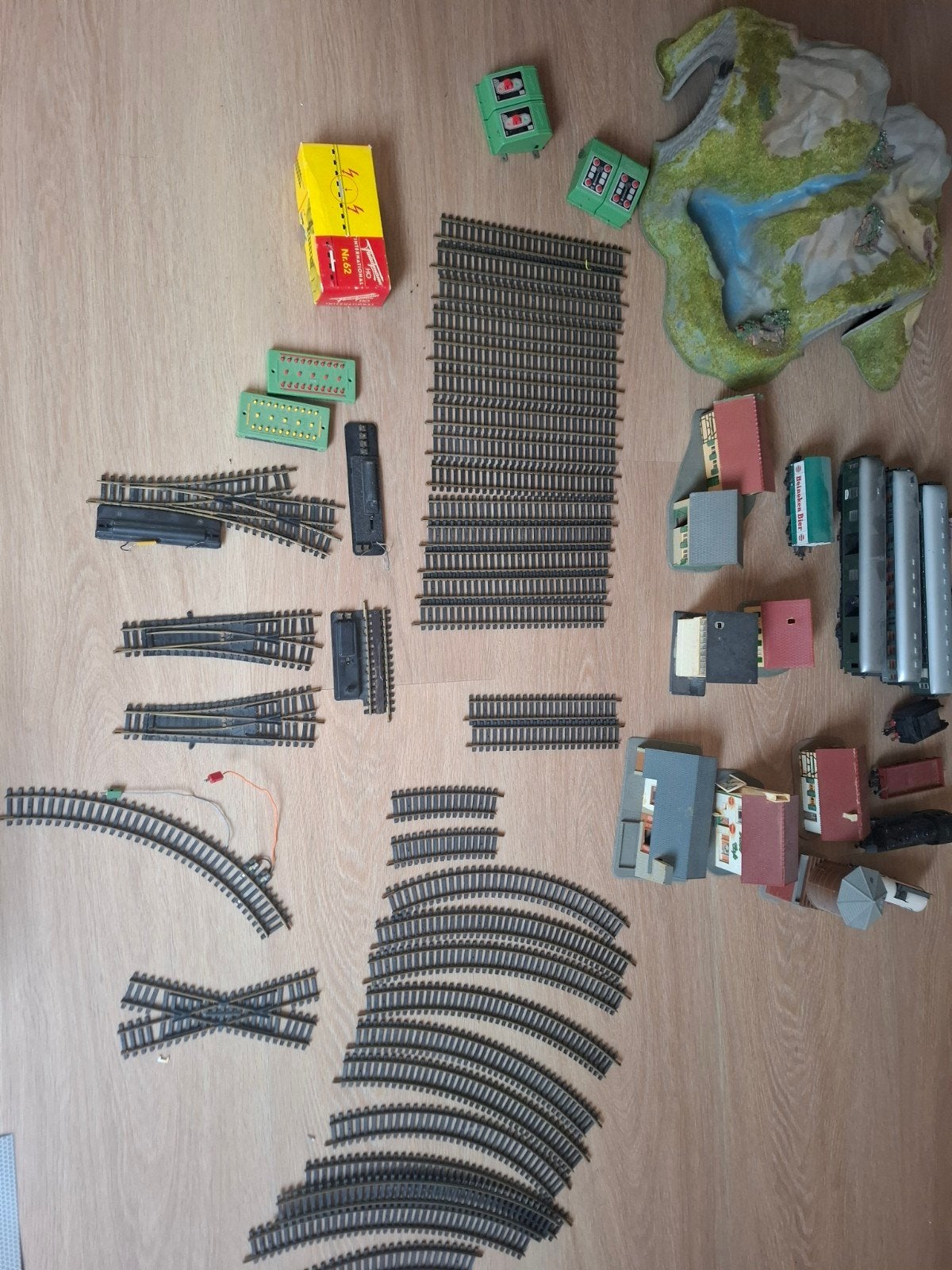 Grote modelspoorbaan collectie: treinen, rails, huizen, Hobby en Vrije tijd, Modeltreinen | H0, Ophalen