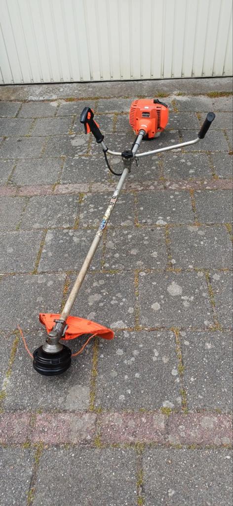 Echo bosmaaier, Ophalen, Gebruikt, Benzine, Echo