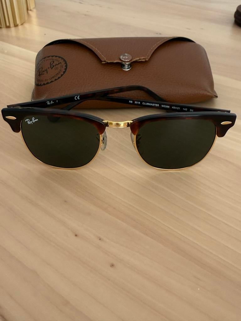 Ray-Ban Clubmaster Zonnebril RB 3016 W0366, Zonnebril, Bruin, Ophalen of Verzenden, Zo goed als nieuw