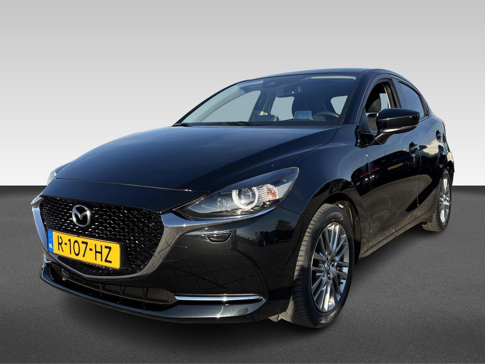 Mazda 2 1.5 Skyactiv-G Luxury, Euro 6, 4 cilinders, Zwart, Origineel Nederlands