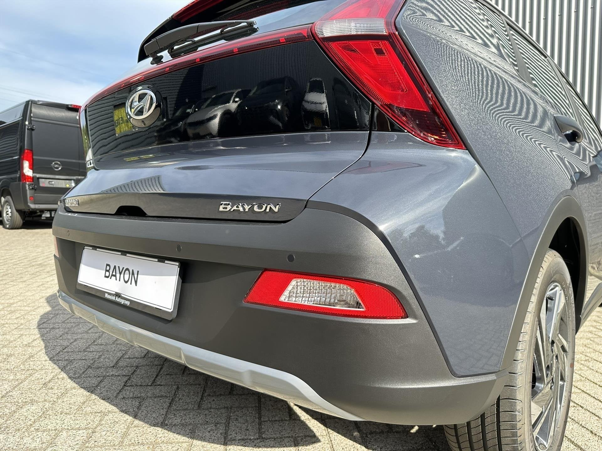 Hyundai Bayon 1.0 T-GDI 48V 100PK Aut Premium, Auto's, Euro 6, Origineel Nederlands, 19 km/l, 99 pk