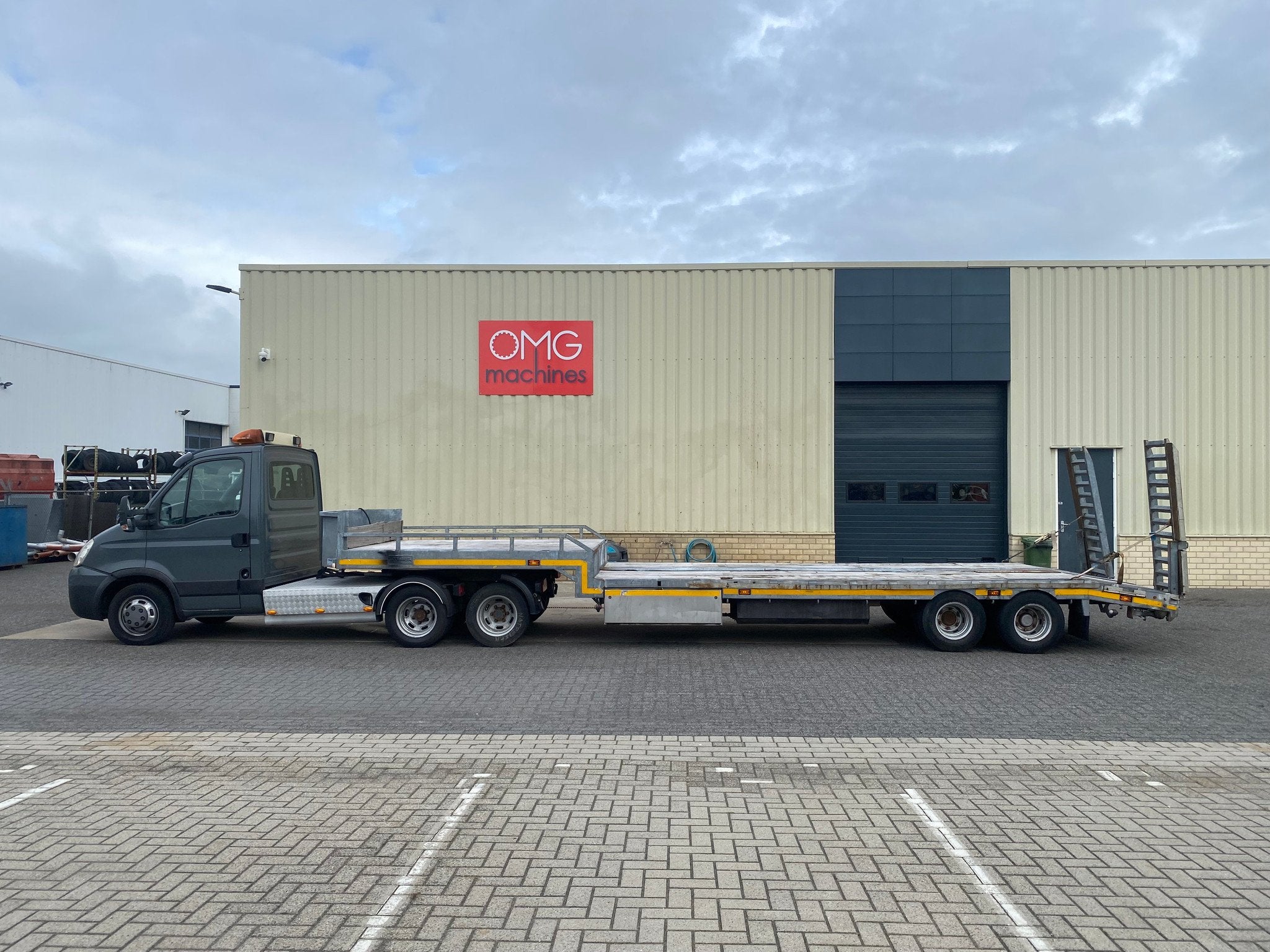 2008 Iveco + Veldhuizen BE-Combi, 15.000 kg., Auto's, Overige kleuren, Bedrijf, Diesel, Euro 4