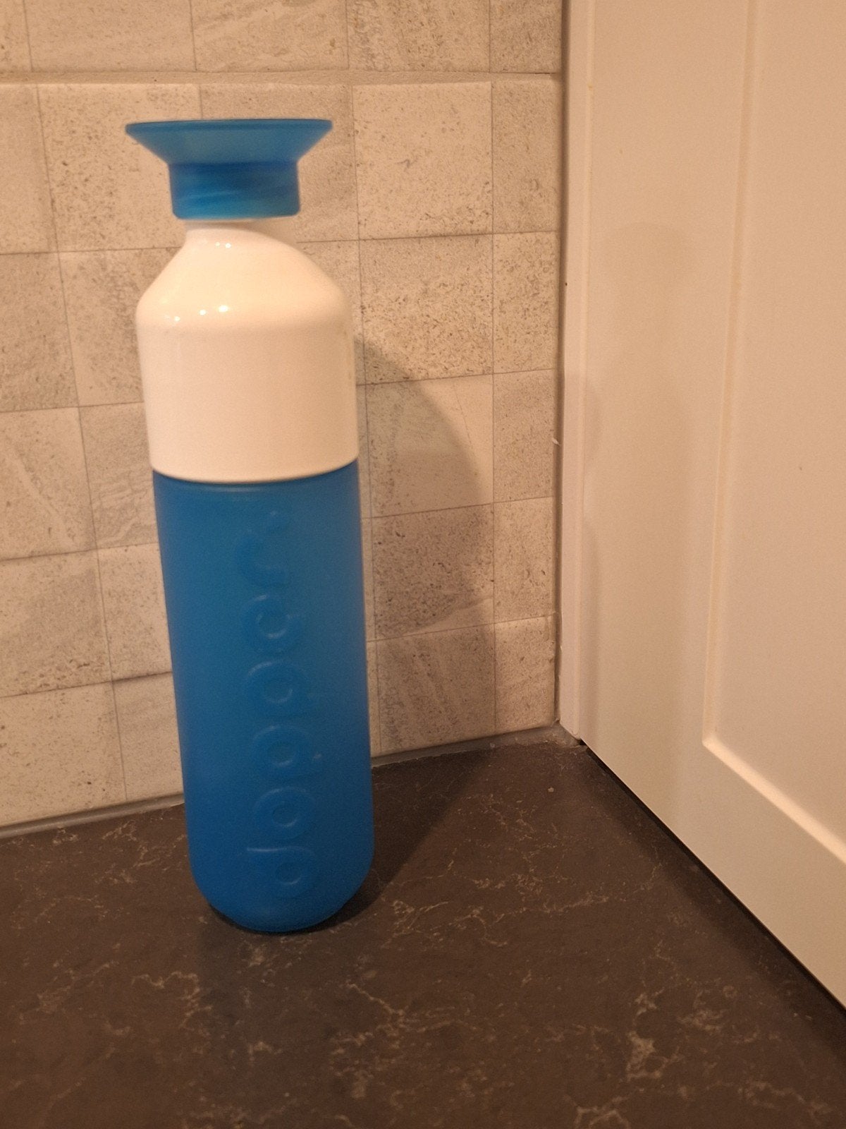 Dopper waterfles blauw/wit - Zo goed als nieuw, Kunststof, Ophalen of Verzenden, Zo goed als nieuw, Overige merken