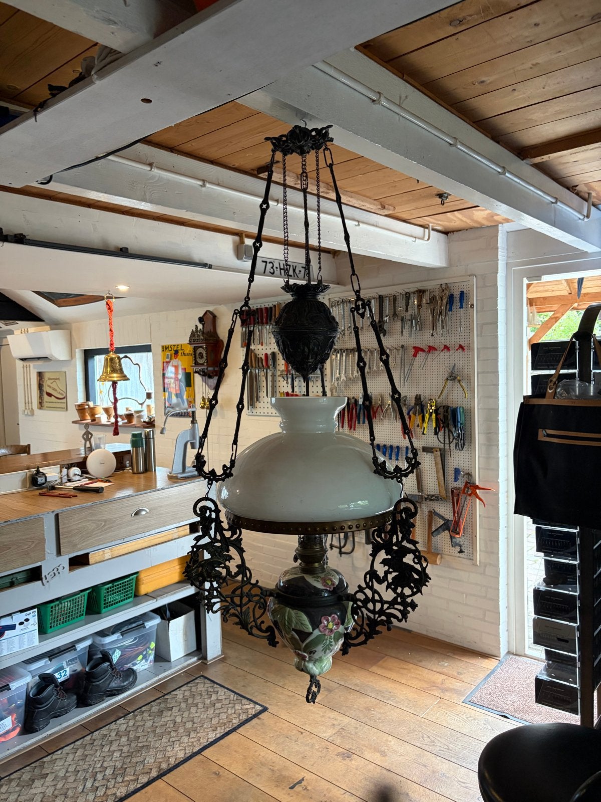 Antieke Petroleumlamp - Prachtig gedetailleerd, Ophalen