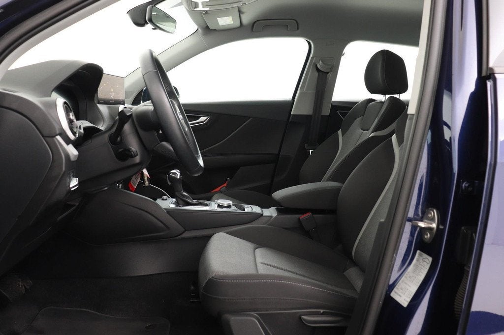 Audi Q2 35 TFSI Advanced edition | Org NL | CarPlay | Camera, Auto's, Audi, Stof, 4 cilinders, 150 pk, Blauw
