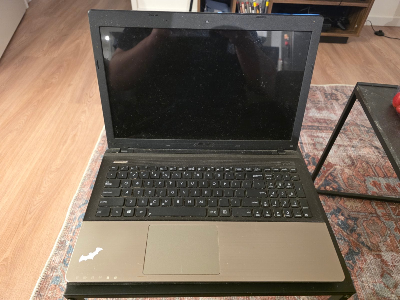 ASUS Laptop - Werkt, maar zonder HDD en oplader (defect), Computers en Software, Ophalen of Verzenden, Niet werkend, ASUS