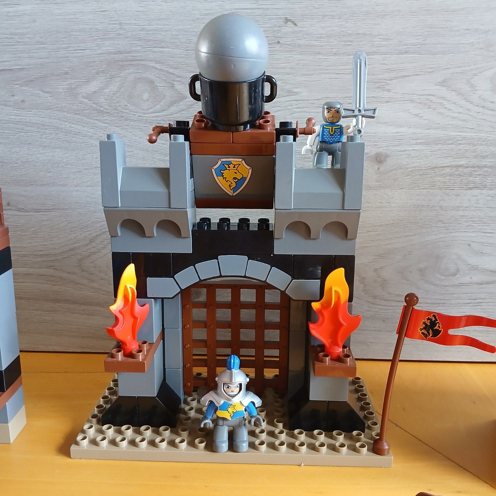 Duplo 4777 Ridderkasteel, Ophalen of Verzenden, Zo goed als nieuw, Complete set, Duplo