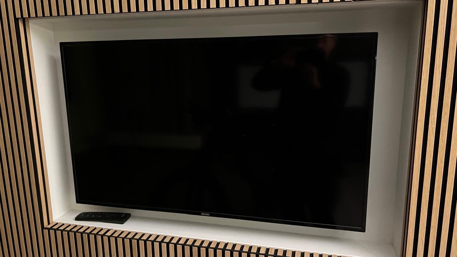 Philips BDL4330QL Monitor - Zo goed als nieuw, Audio, Tv en Foto, Ophalen, Zo goed als nieuw, Philips