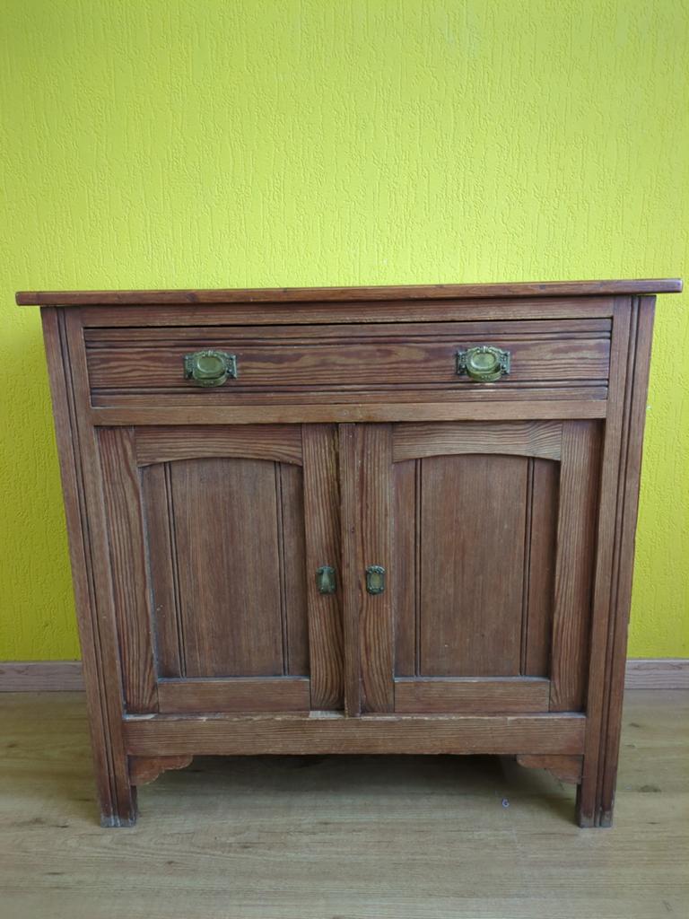Vintage houten kastje met lade en deuren, Ophalen