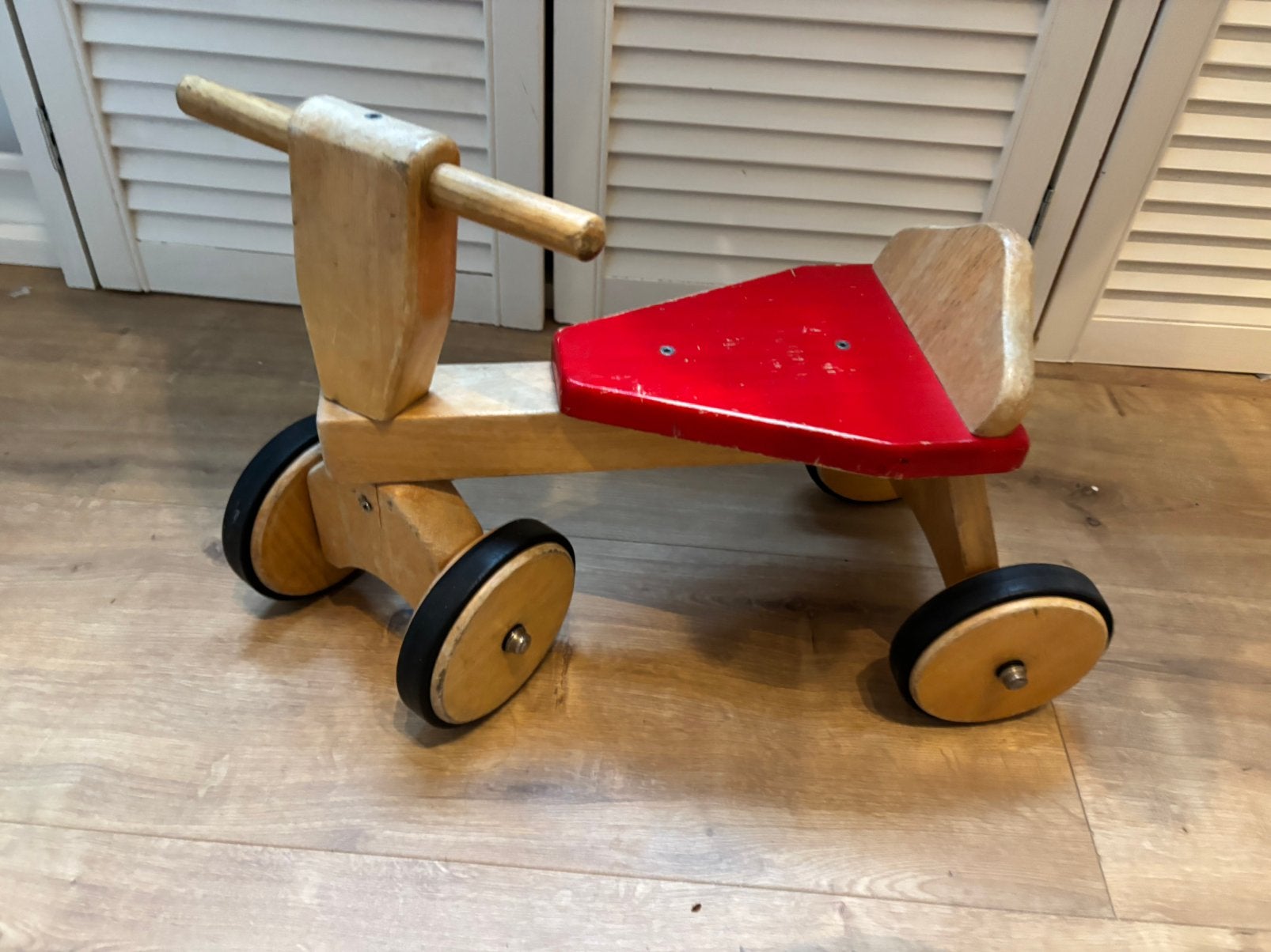 Leuk houten loopfietsje, Ophalen of Verzenden, Zo goed als nieuw, Loopfiets