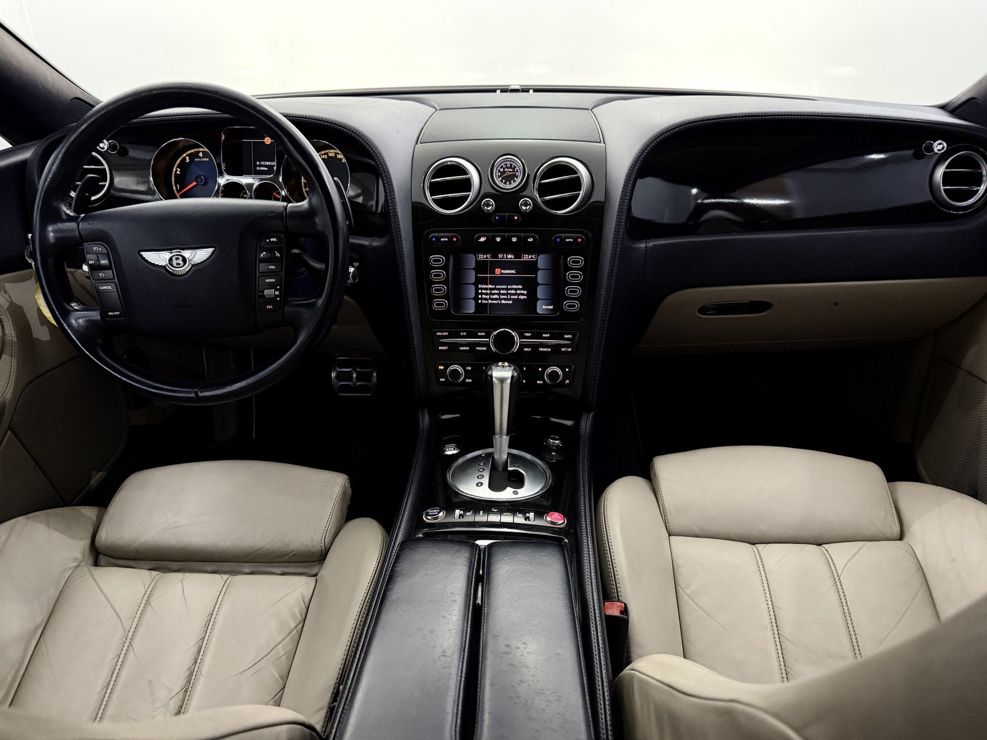 Bentley Continental GT 6.0 W12 Leder, Luchtvering, Navi, Cru, Automaat, Gebruikt, 12 cilinders, Leder