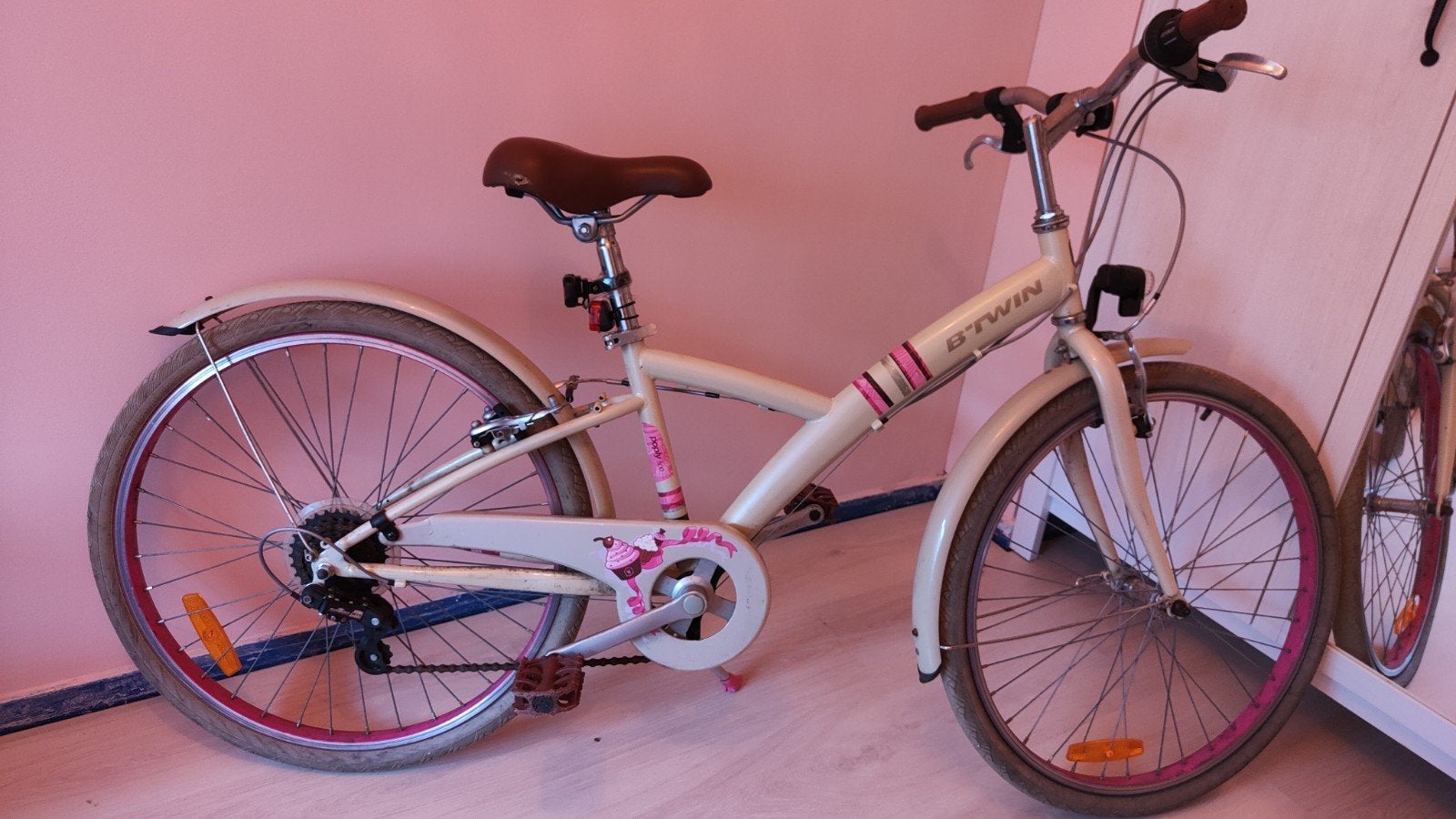 B'Twin kinderfiets met versnellingen (achterrem defect), Ophalen, Velgrem, B'Twin, Handrem
