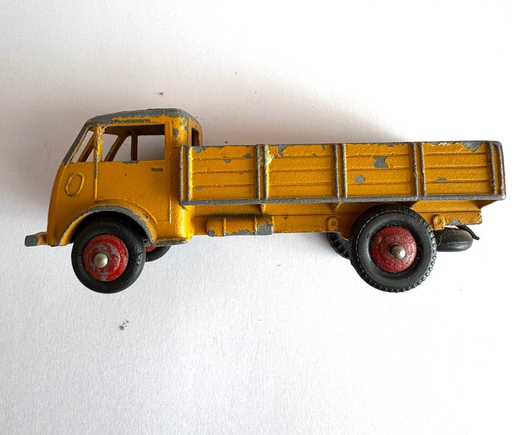 Originele Dinky Toys France Ford vrachtwagen uit 25-serie., Ophalen of Verzenden, Gebruikt, Auto