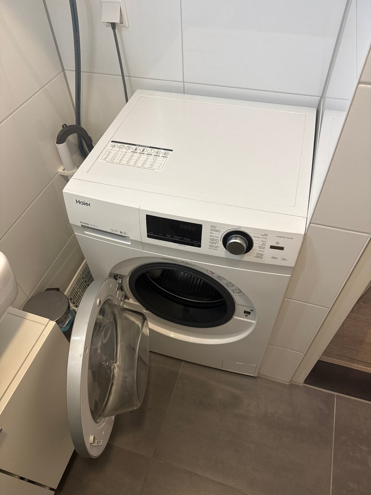 Haier Wasmachine 8kg 1600 toeren, Witgoed en Apparatuur, Ophalen, Handwasprogramma, 8 tot 10 kg, Voorlader