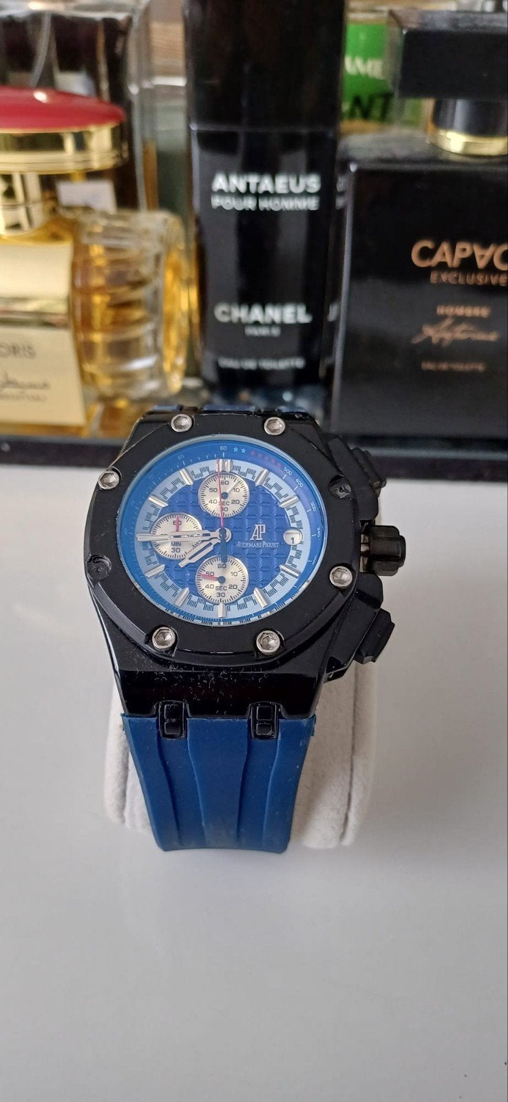 Een op een horloge, Ophalen of Verzenden, Gebruikt