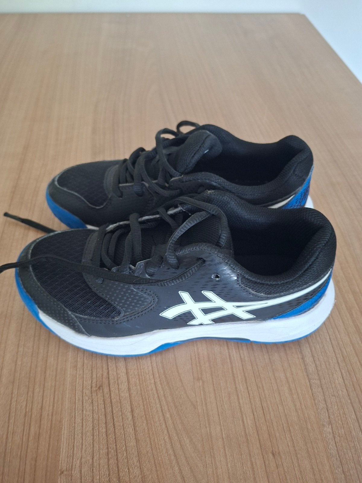 asics indoor gymschoen / hockeyschoen maat 34, Asics, Jongen of Meisje, Schoenen, Ophalen of Verzenden