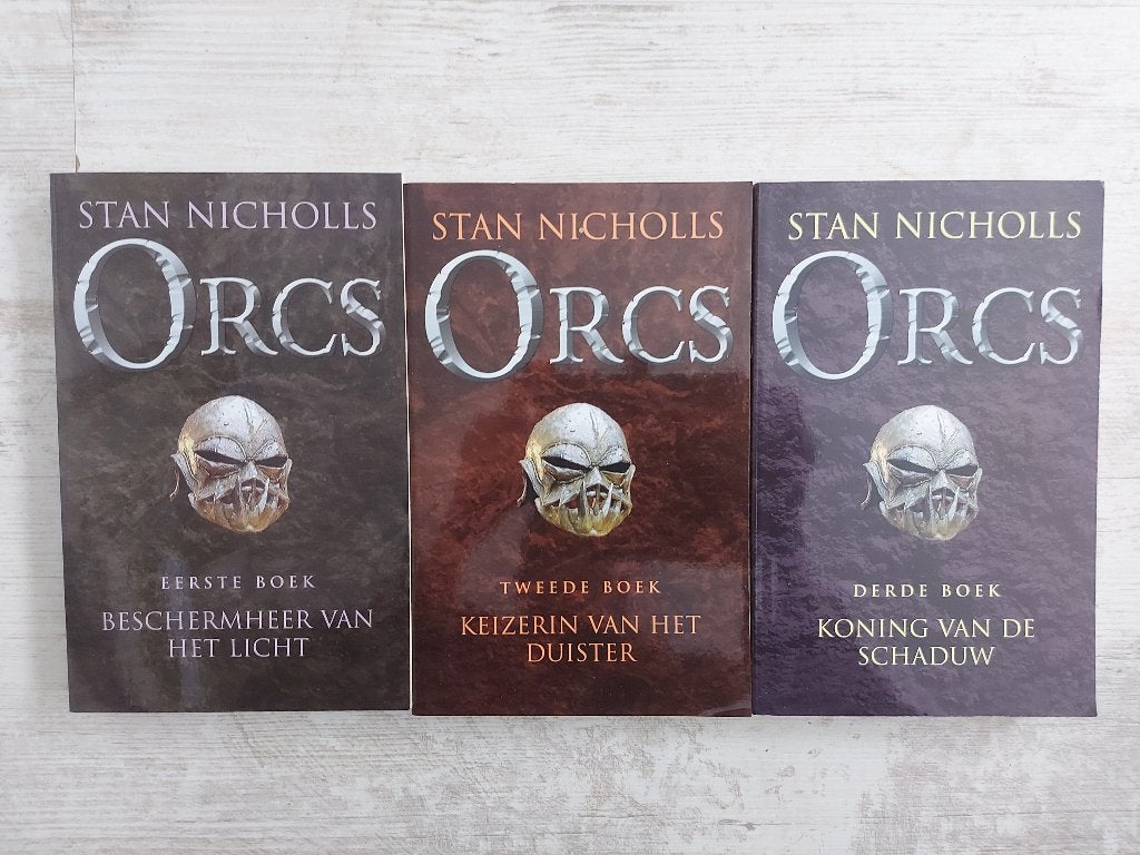Stan Nicholls - Orcs: First Blood trilogie - paperback, Boeken, Ophalen of Verzenden, Zo goed als nieuw