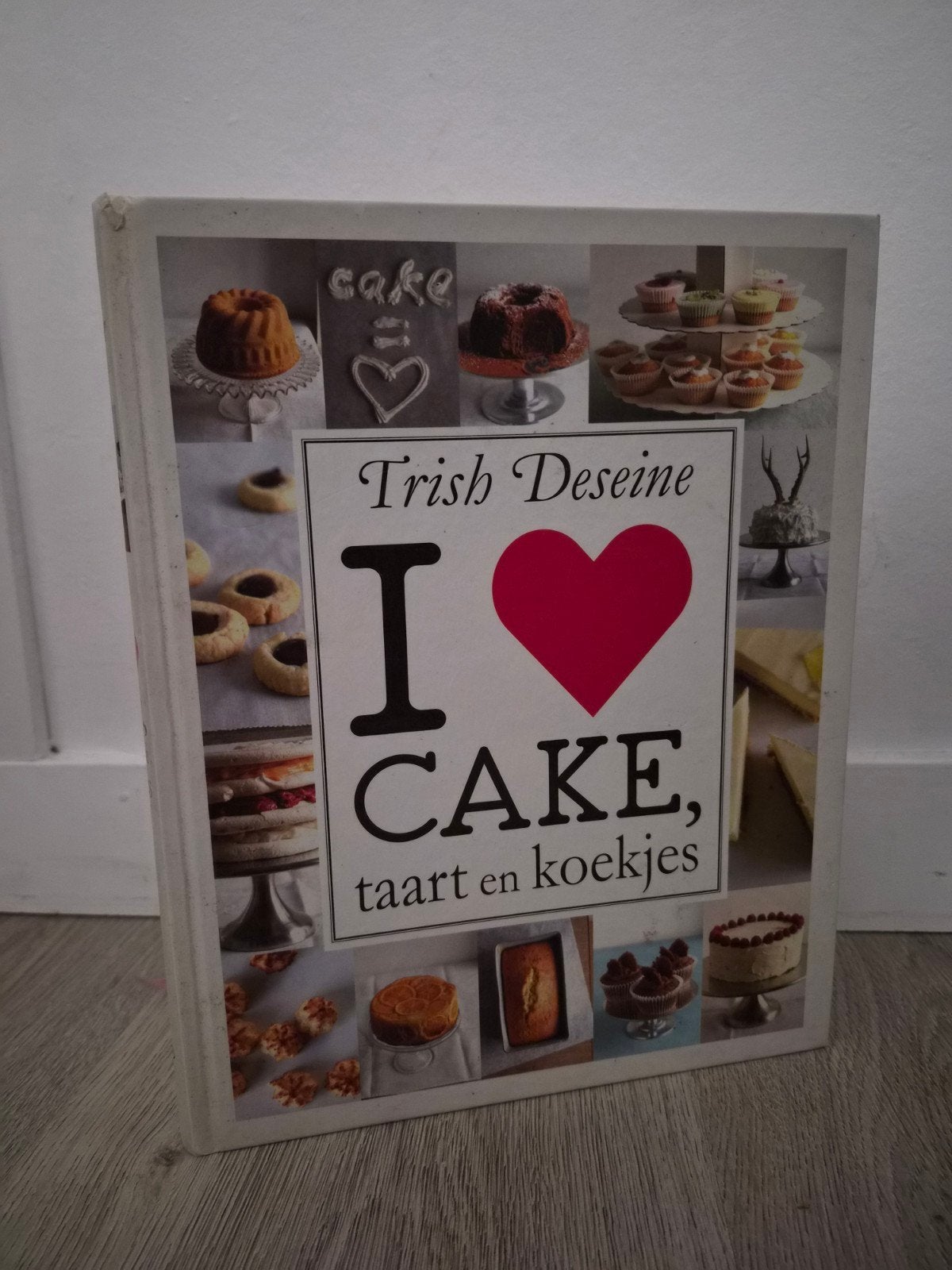 I love cake, taart en koekjes - Trish Deseine kookboek, Boeken, Taart, Gebak en Desserts, Trish Deseine, Ophalen of Verzenden
