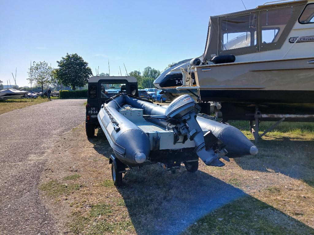 Leuke Dolpin Rib, compleet met motor en trailer, 8 pk, Gebruikt, 4 m, Ophalen