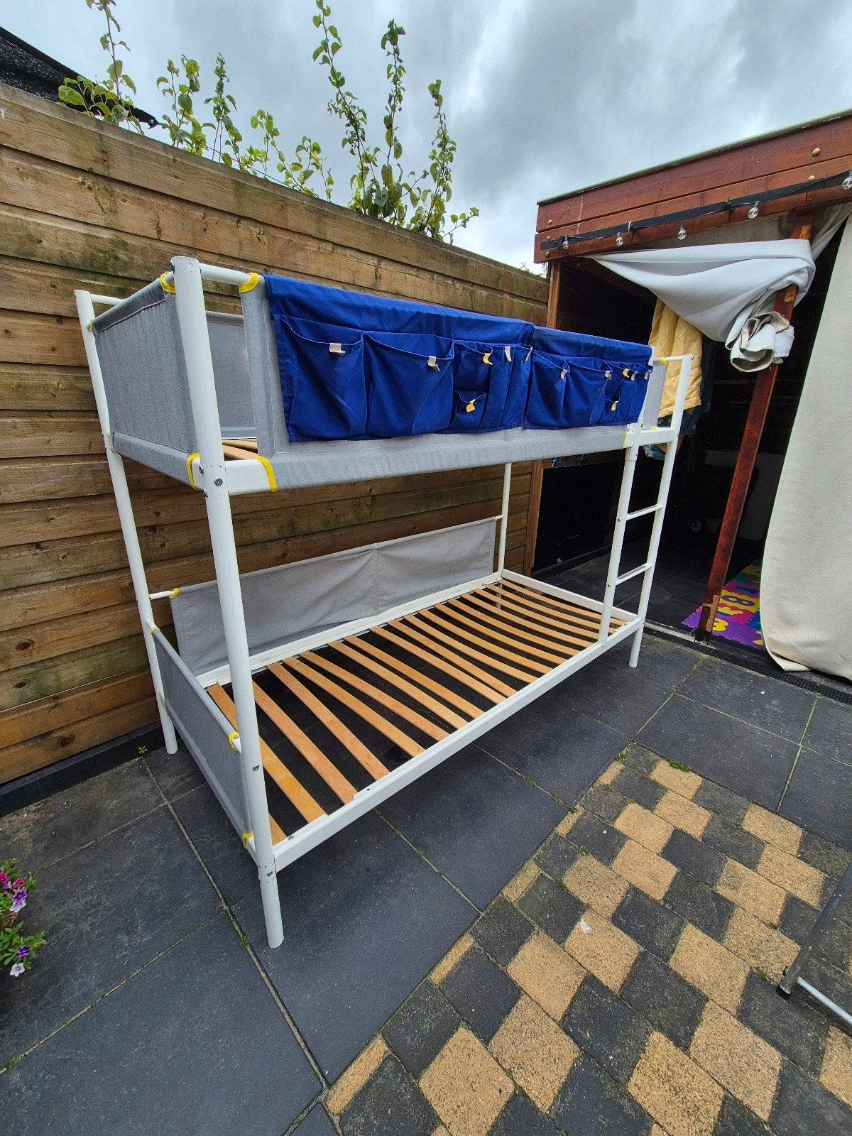 IKEA VITVAL Stapelbed 90x200 cm wit/lichtgrijs, Ophalen, Tweepersoons, 90 cm, Stapelbed