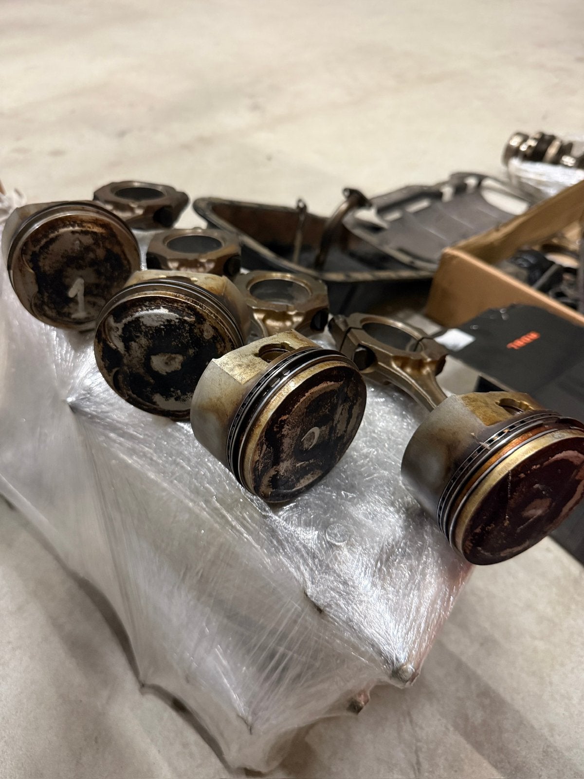 4age 20v (blacktop) drijfstangen en zuigers, Ophalen of Verzenden, Gebruikt, Toyota