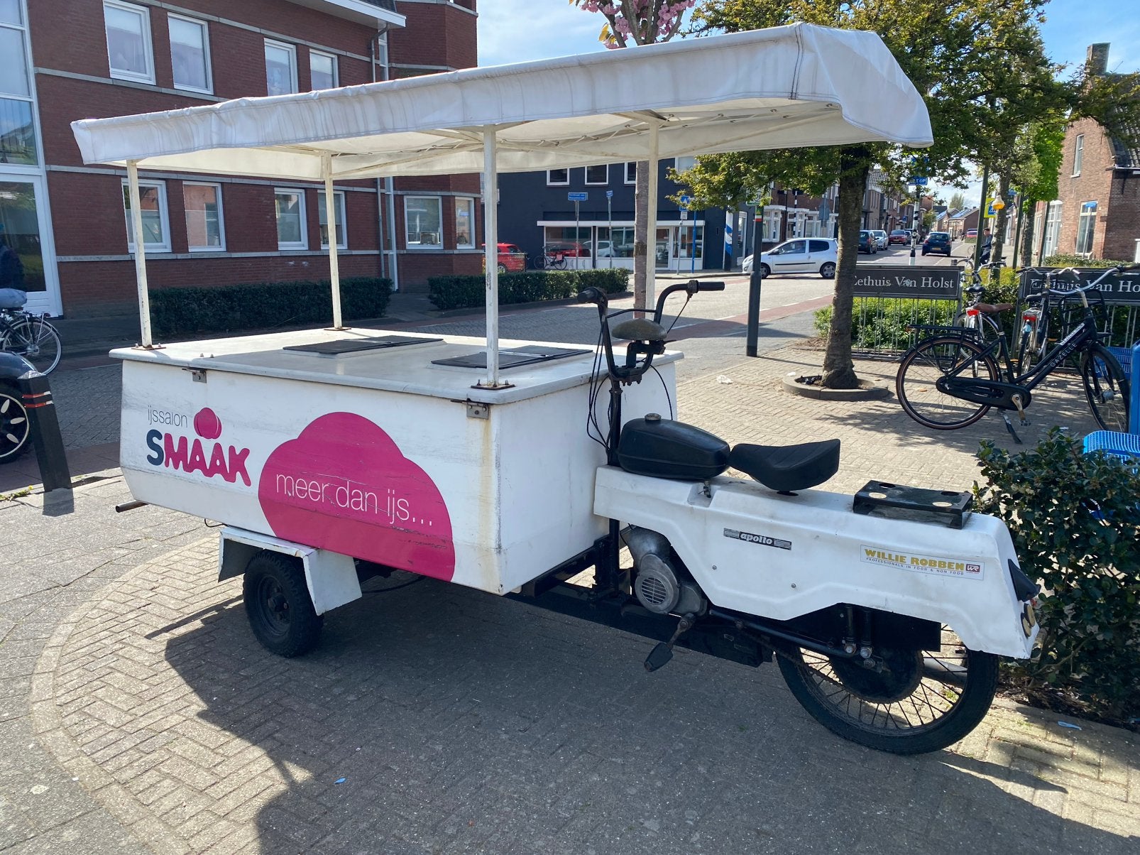 Ijsco brommer dkw., Ophalen, Zo goed als nieuw