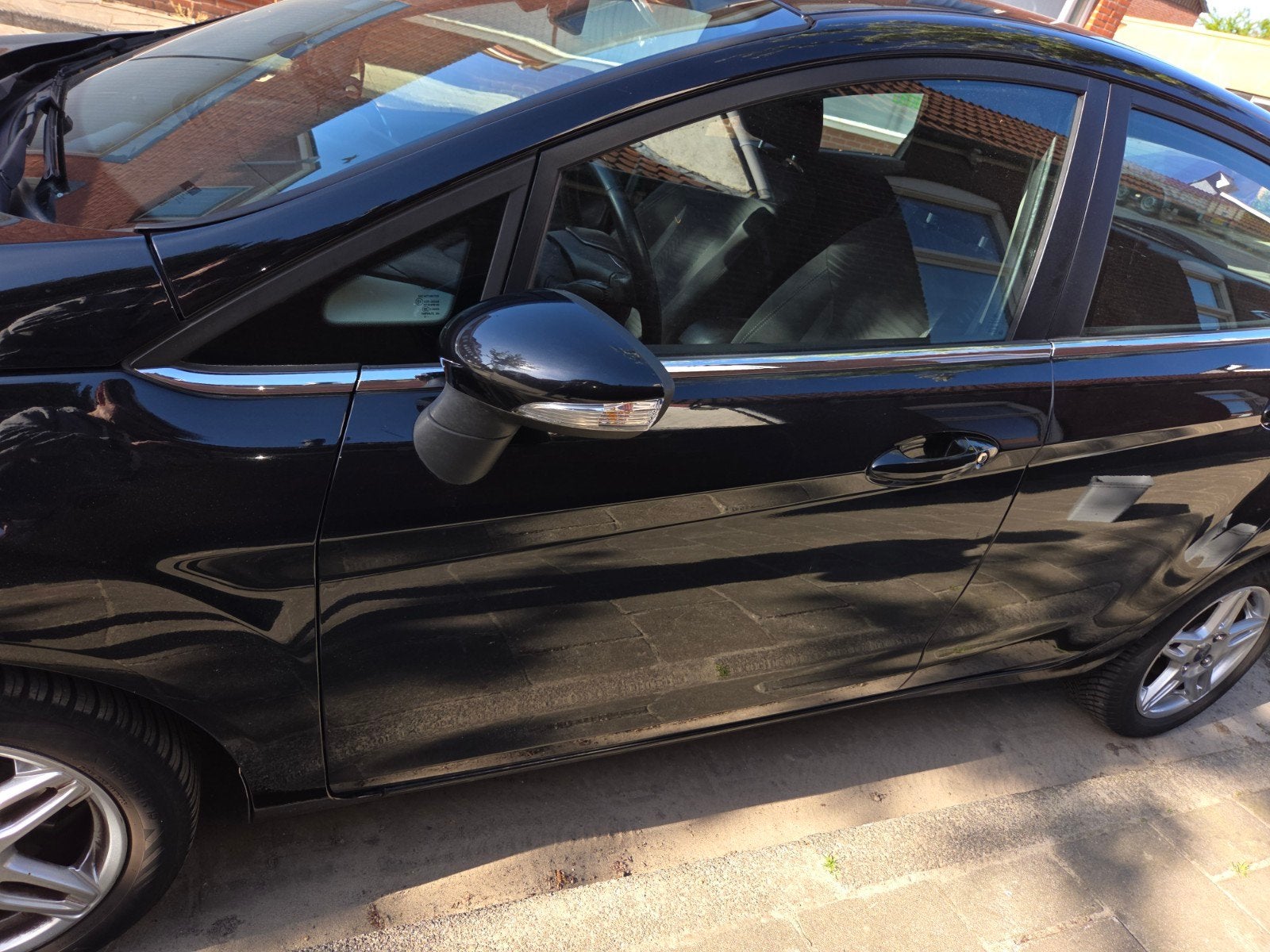 Ford Fiësta 1.0 74KW/100PK 5D 2012 Zwart, Voorwielaandrijving, Stof, 40 €/maand, Zwart