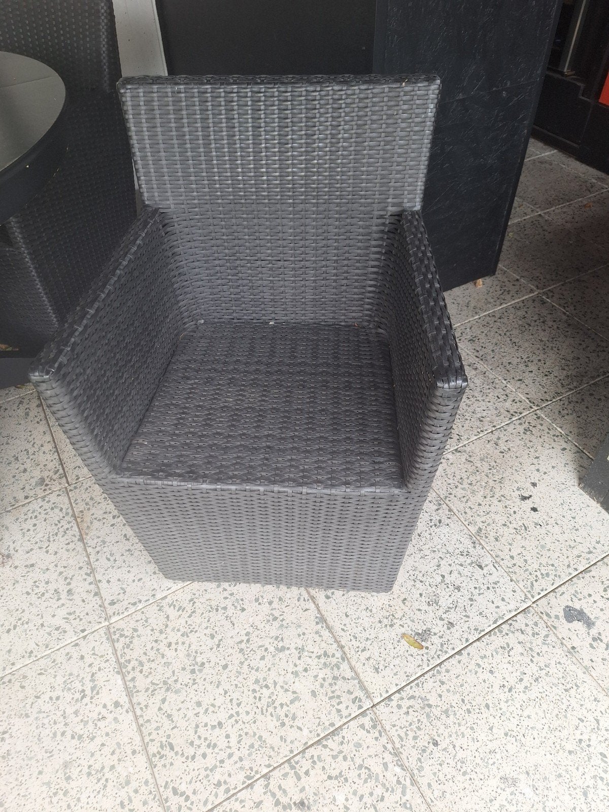 Zwarte Wicker Tuinset met Ronde Tafel en 4 Stoelen, Tuin en Terras, Ophalen, 4 zitplaatsen, Gebruikt, Wicker
