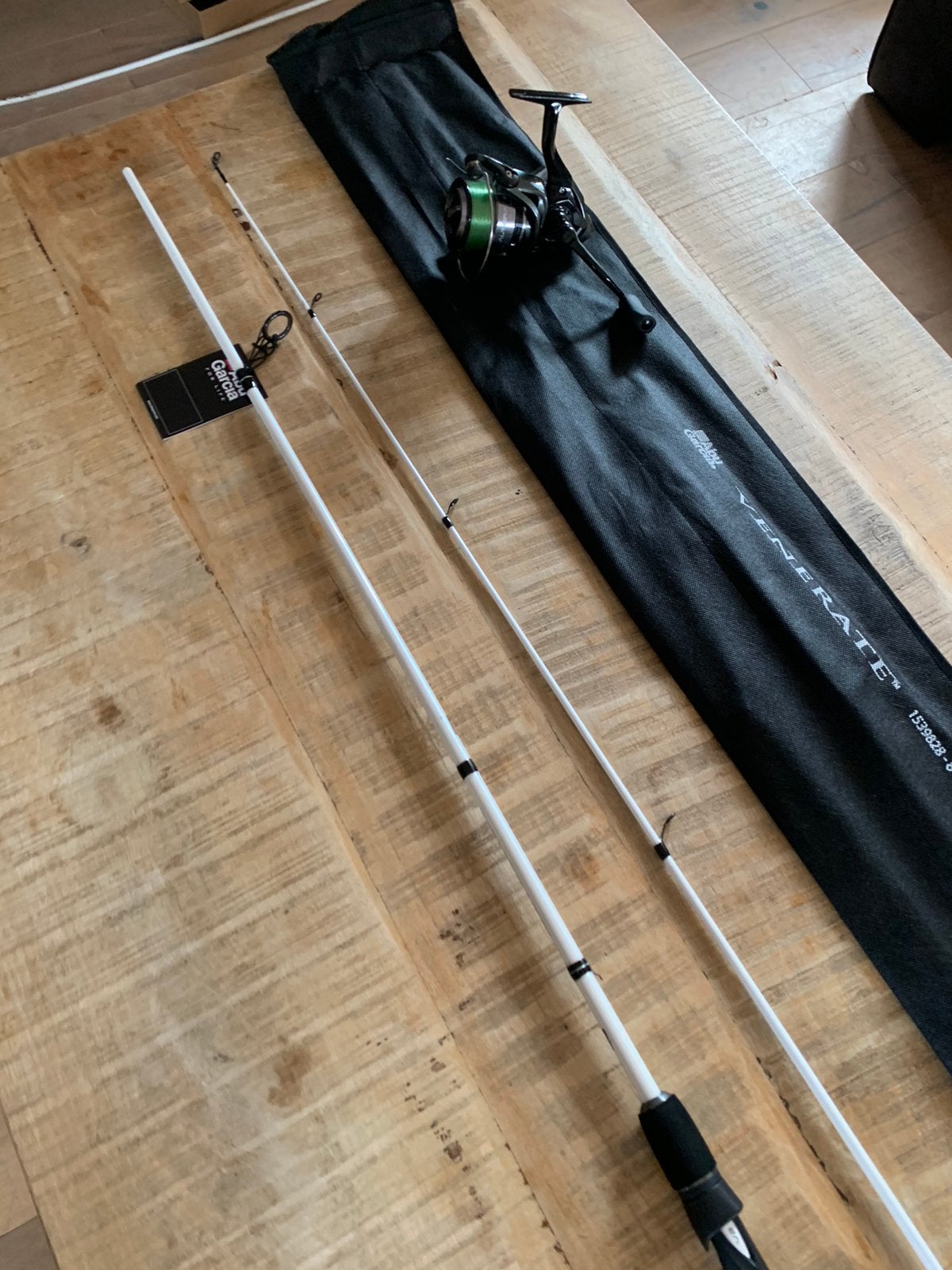 Nieuwe Abu Garcia spinhengel + Okuma molen, 2.40m 15-40 gr, Ophalen of Verzenden, Nieuw, Complete set