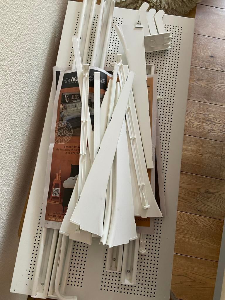 Ikea Algot opbergsysteem: 4 planken, 2 wandrails, stang, haa, Ophalen, Zo goed als nieuw