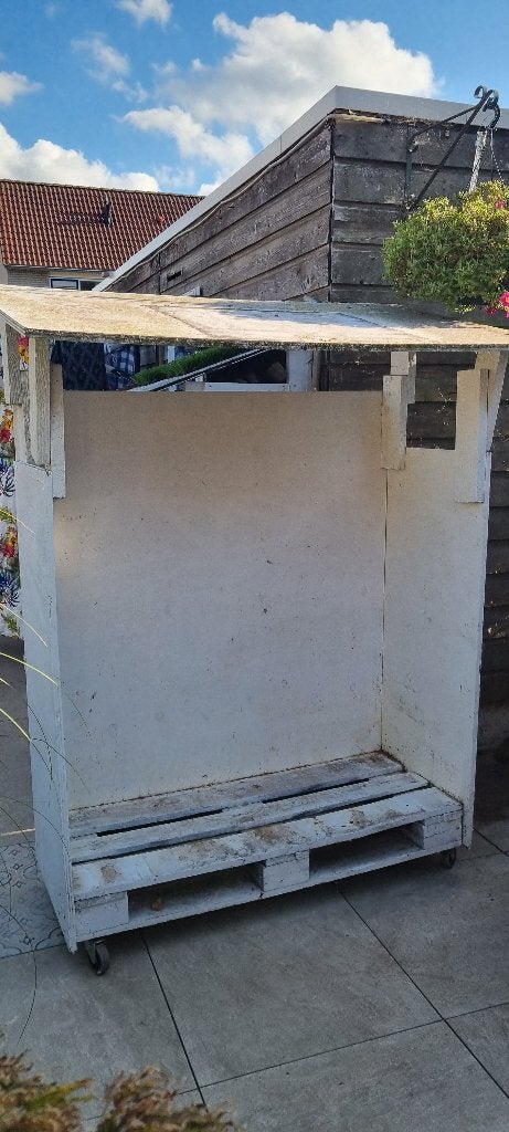 Houten opslag voor brandhout met wieltjes, Ophalen, Gebruikt