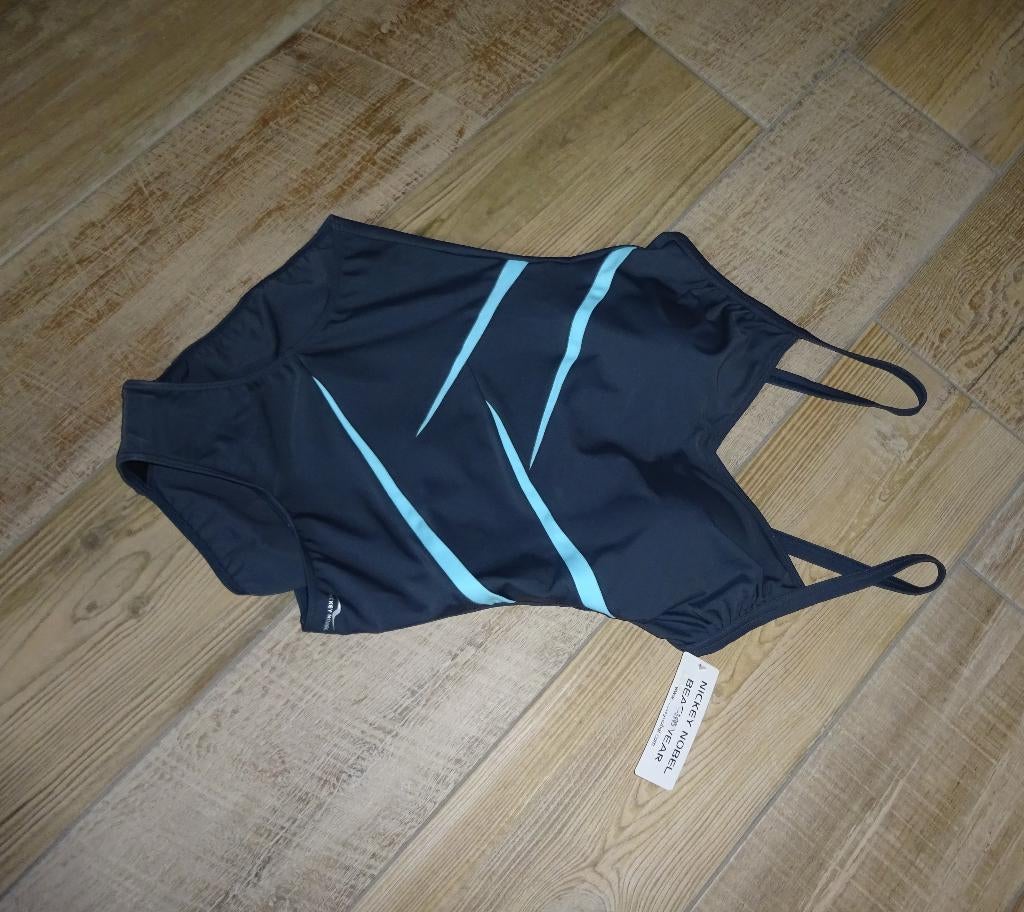 NIEUW Maat 50 Badpak met Turquoise strepen. Merk = Nickey No, Kleding | Dames, Badmode en Zwemkleding, Nickey Nobel., Overige kleuren