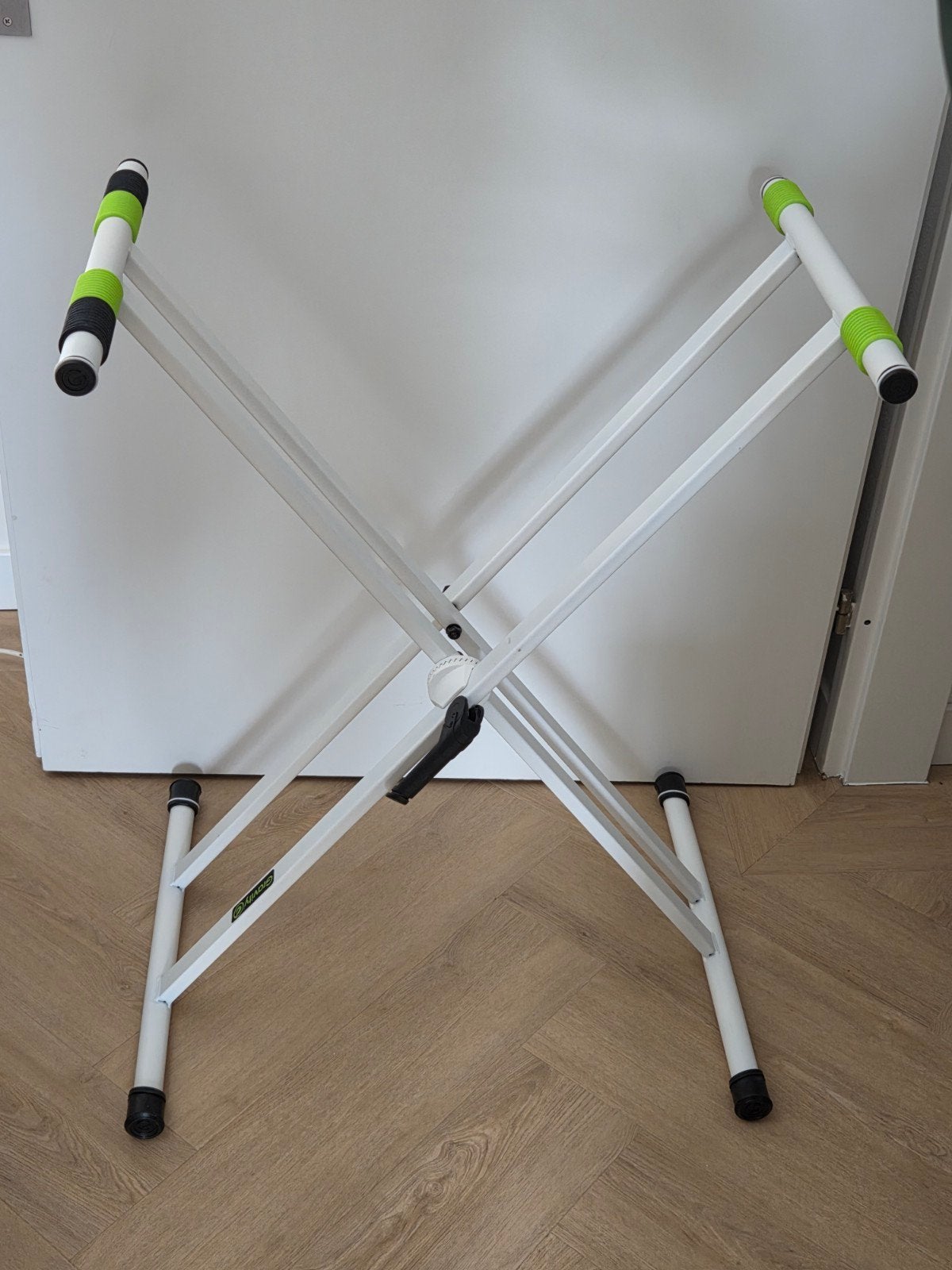 Gravity KS X2 W Keyboard Statief – Dubbel X-Frame (Wit), Muziek en Instrumenten, Keyboards, Ophalen, Zo goed als nieuw, Overige merken