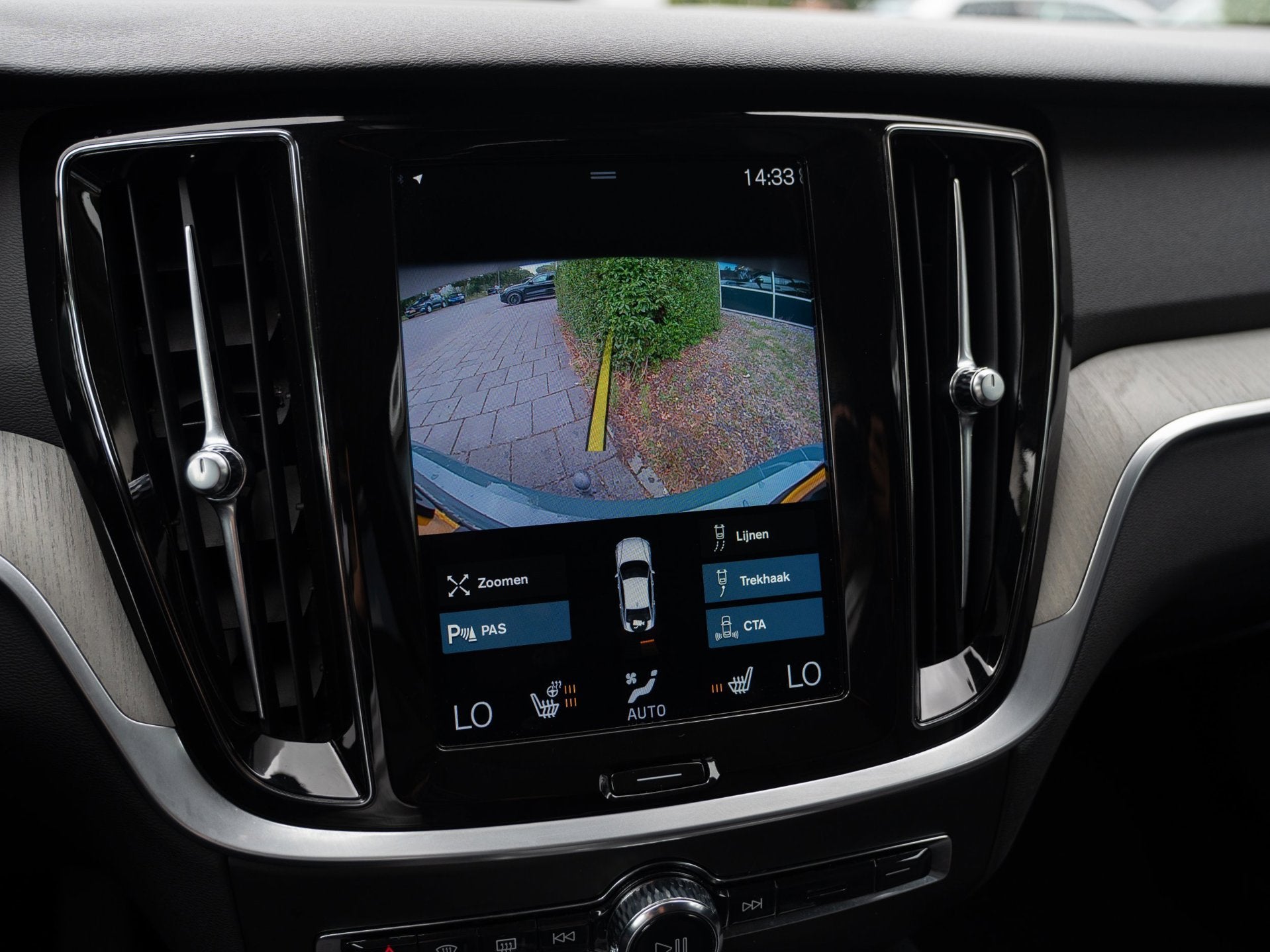 Volvo S60 2.0 Recharge T6 AWD Core - PARKEERCAMERA - AUTOMAA, Auto's, Automaat, Dealer onderhouden, Gebruikt, 4 cilinders