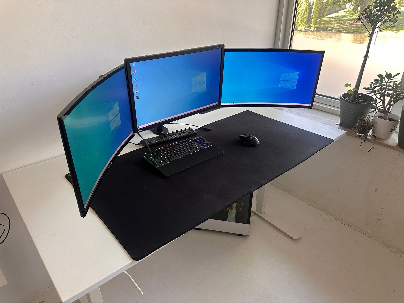 Complete Gaming PC Setup met 3 Monitoren etc, Ophalen, Gebruikt, Gaming, SSD
