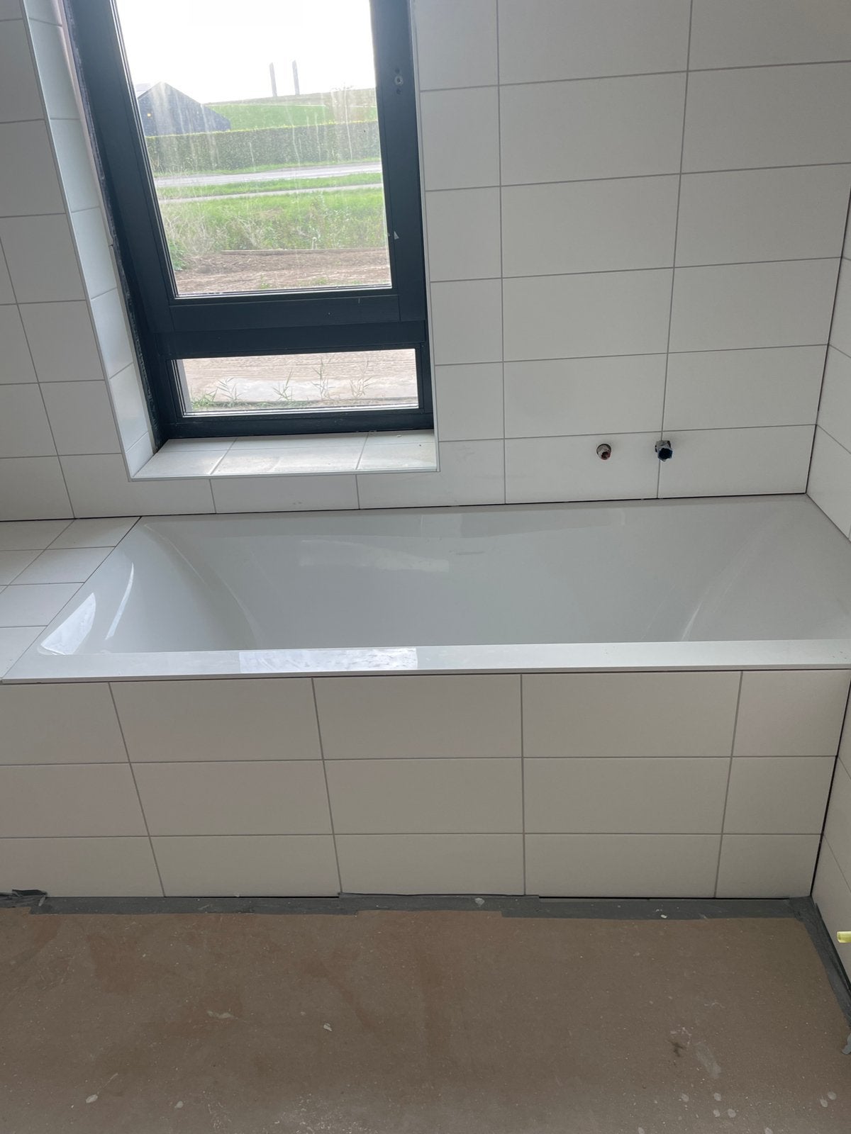 Nieuw bad ,mag voor €80,- weg.transport schade, Ophalen, Zo goed als nieuw